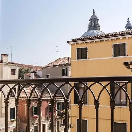 Accademia Charm By Wonderful Italy * Venice